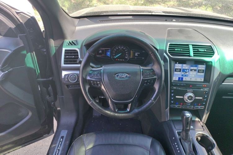 Used Ford Explorer 2017 2.3T Elite Edition Steering Wheel