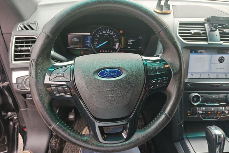Used Ford Explorer 2017 2.3T Fashion Edition Steering Wheel