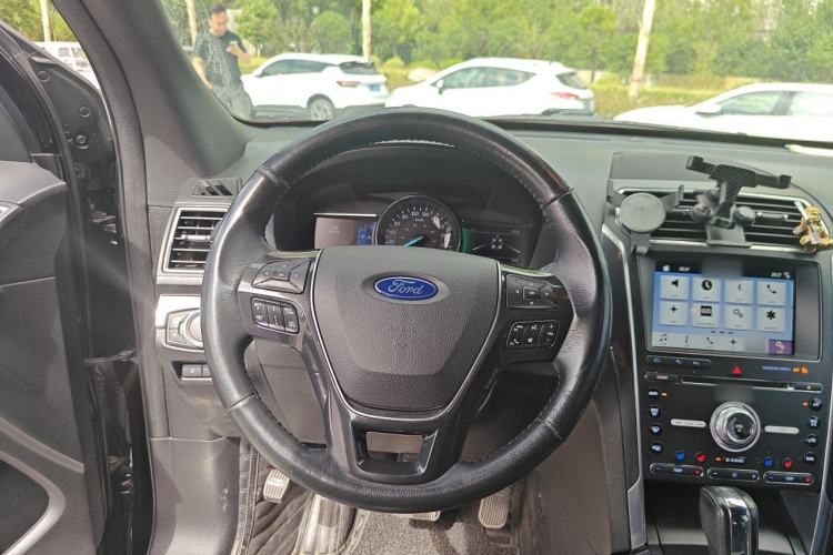 Used Ford Explorer 2017 2.3T Elite Edition Steering Wheel