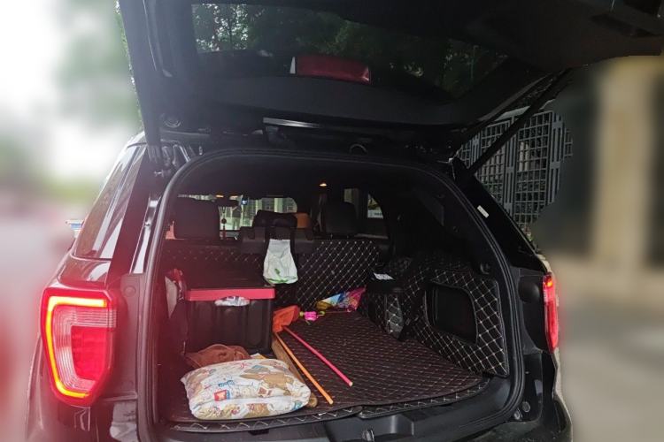 Used Ford Explorer 2017 2.3T Elite Edition Trunk
