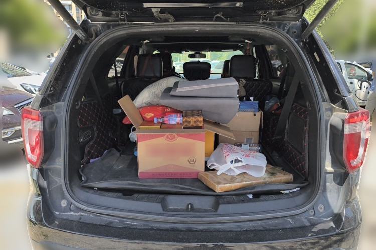Used Ford Explorer 2017 2.3T Elite Edition Trunk
