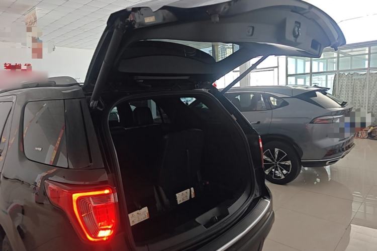 Used Ford Explorer 2017 2.3T Fashion Edition Trunk