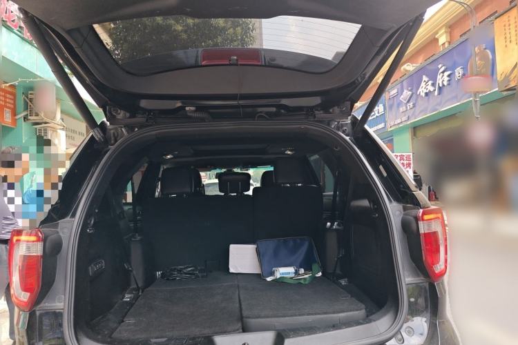 Used Ford Explorer 2017 2.3T Elite Edition Trunk