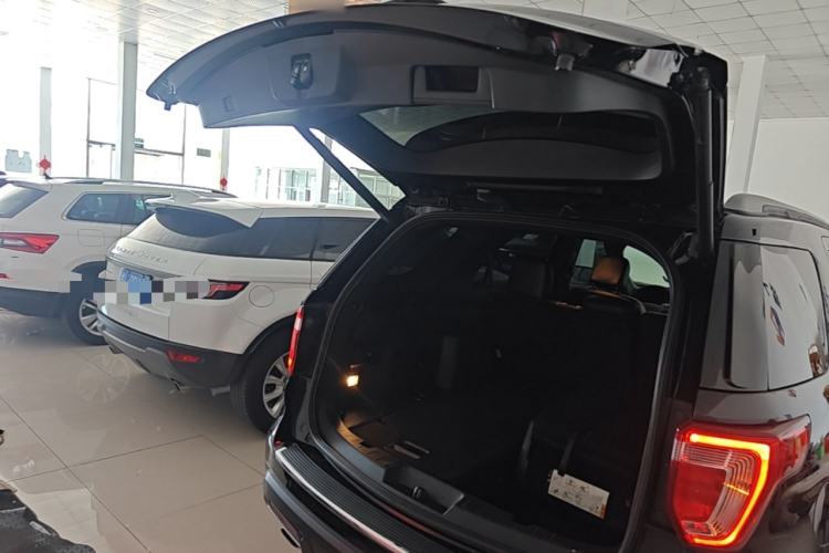 Used Ford Explorer 2017 2.3T Fashion Edition Trunk
