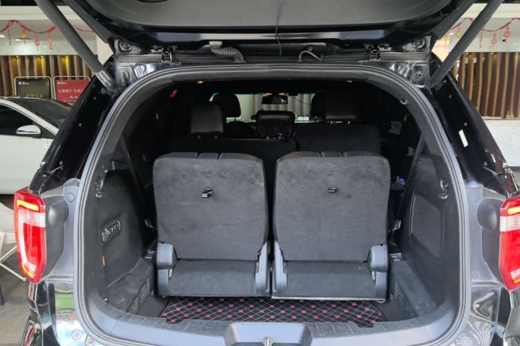 Used Ford Explorer 2017 2.3T Elite Edition Trunk