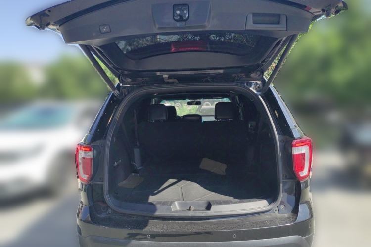 Used Ford Explorer 2017 2.3T Elite Edition Trunk