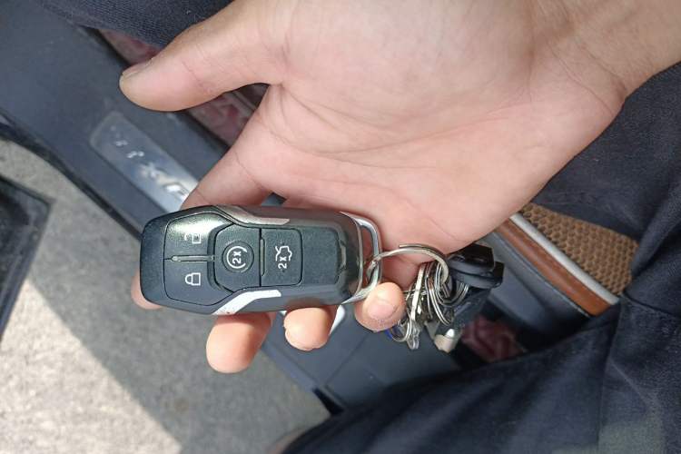 Used Ford Explorer 2017 2.3T Elite Edition Vehicle Key