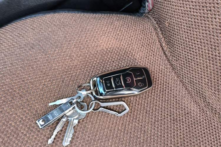 Used Ford Explorer 2017 2.3T Elite Edition Vehicle Key