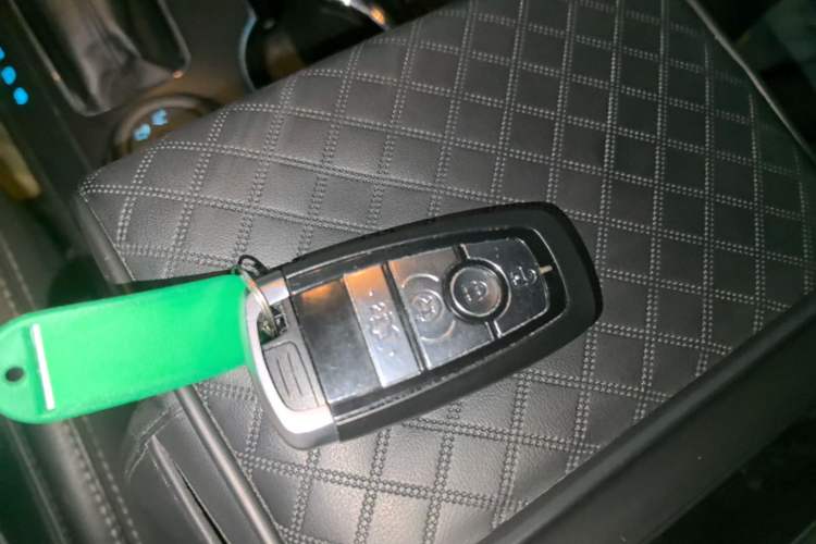 Used Ford Explorer 2017 2.3T Elite Edition Vehicle Key