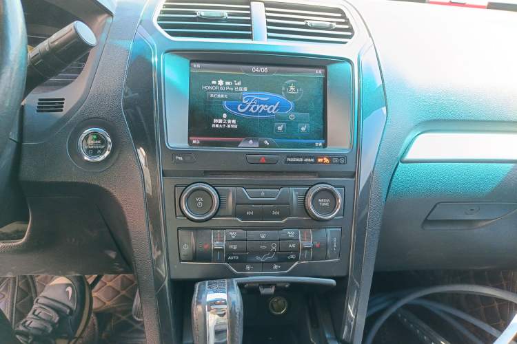 Used Ford Explorer 2017 2.3T Fashion Edition Audio And AC Panel