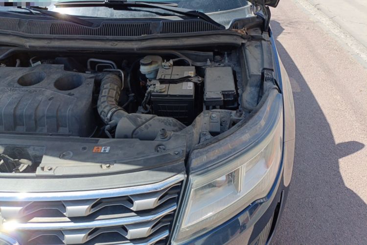 Used Ford Explorer 2017 2.3T Fashion Edition Engine Bay Left