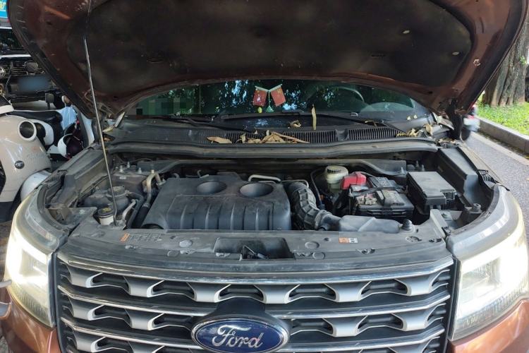 Used Ford Explorer 2017 2.3T Elite Edition Engine Bay