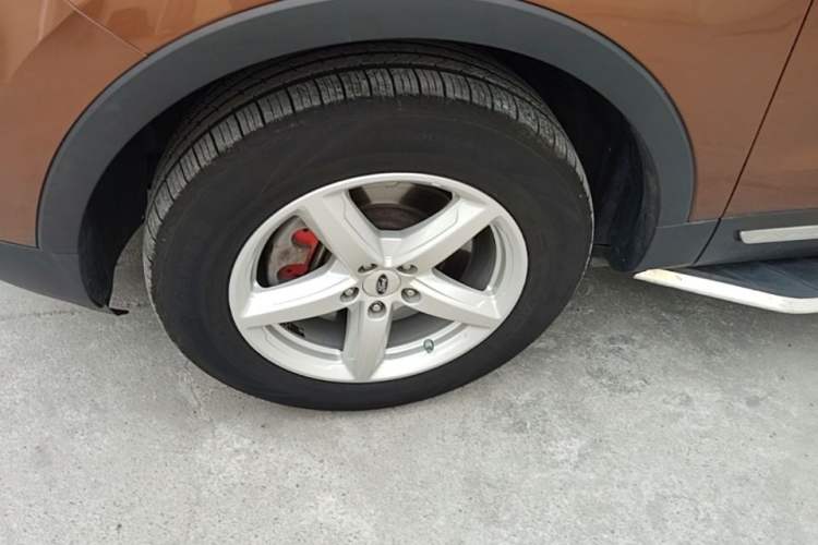 Used Ford Explorer 2017 2.3T Fashion Edition Left Front Wheel Hub