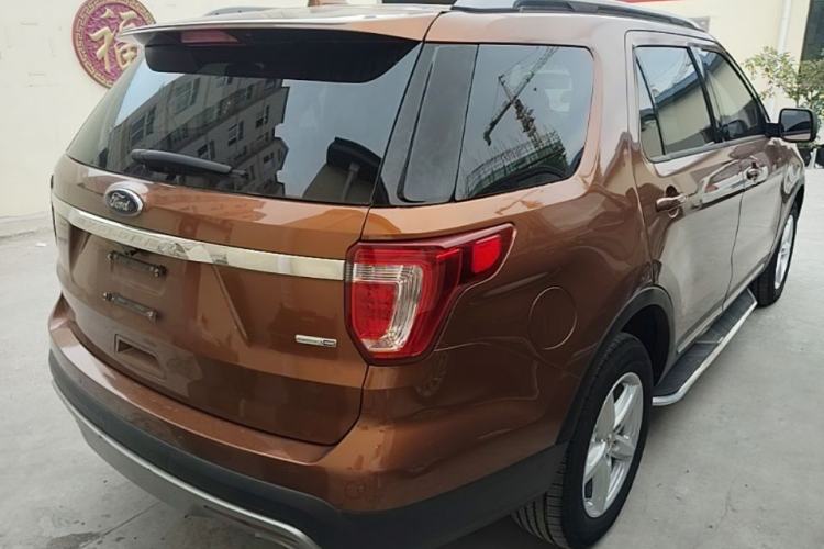 Used Ford Explorer 2017 2.3T Fashion Edition Rear Right 45 Deg
