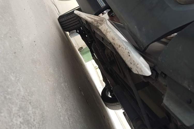 Used Ford Explorer 2017 2.3T Fashion Edition Right Side Sill