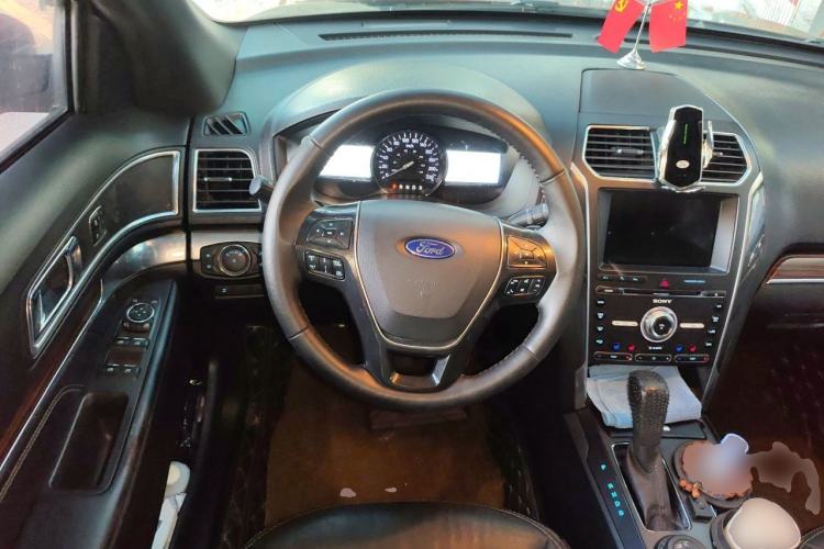 Used Ford Explorer 2017 2.3T Elite Edition Steering Wheel