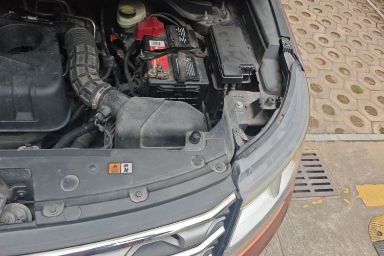 Used Ford Explorer 2017 2.3T Elite Edition Engine Bay Left
