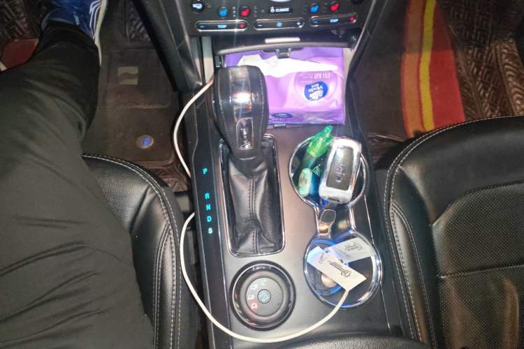 Used Ford Explorer 2017 2.3T Elite Edition Gear Lever