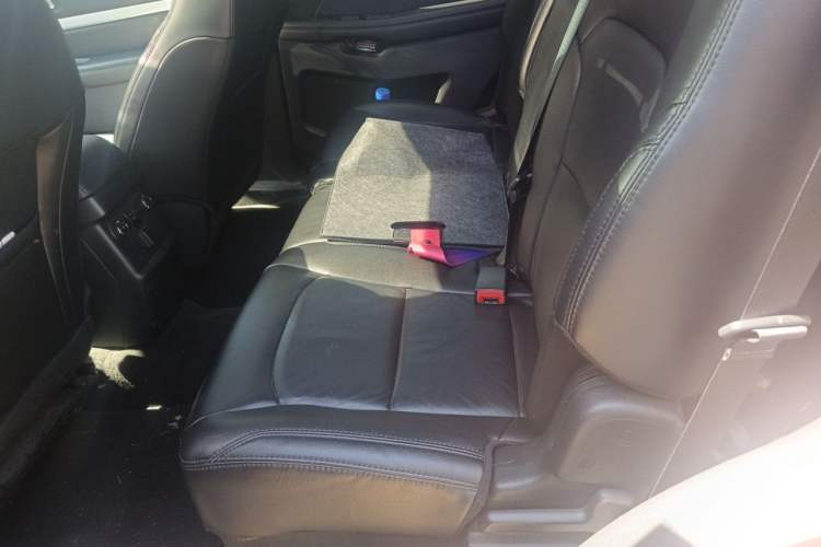 Used Ford Explorer 2017 2.3T Fashion Edition Left Rear Seat