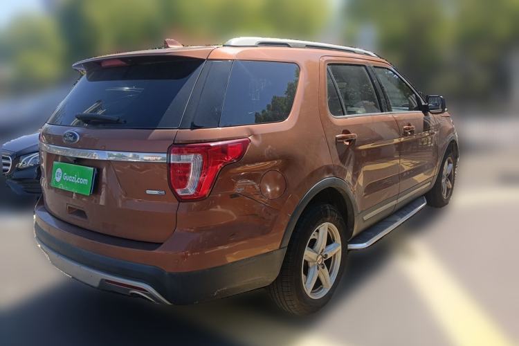 Used Ford Explorer 2017 2.3T Fashion Edition Rear Right 45 Deg