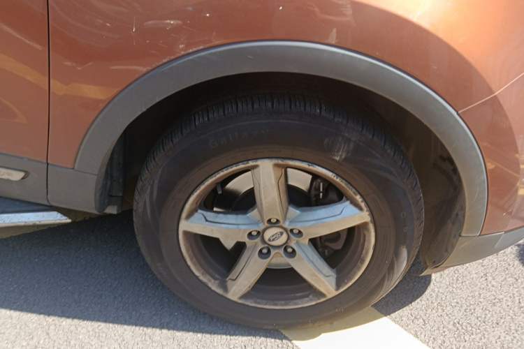 Used Ford Explorer 2017 2.3T Fashion Edition Right Front Wheel Hub