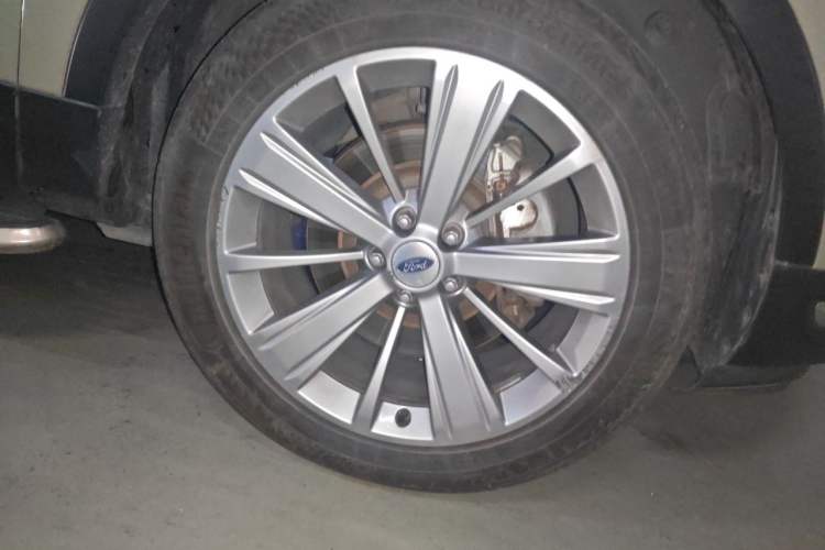 Used Ford Explorer 2017 2.3T Elite Edition Right Front Wheel Hub
