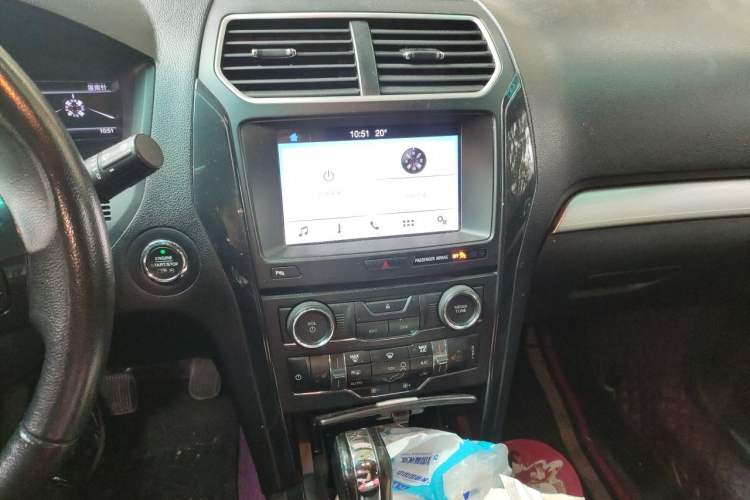 Used Ford Explorer 2017 2.3T Fashion Edition Audio And AC Panel