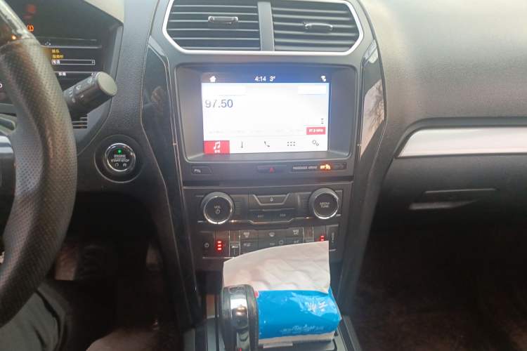 Used Ford Explorer 2017 2.3T Fashion Edition Audio And AC Panel