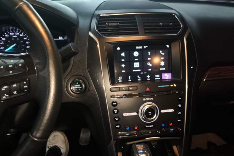 Used Ford Explorer 2017 2.3T Elite Edition Audio And AC Panel