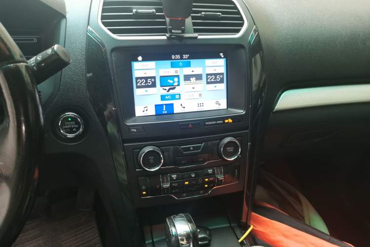Used Ford Explorer 2017 2.3T Fashion Edition Audio And AC Panel