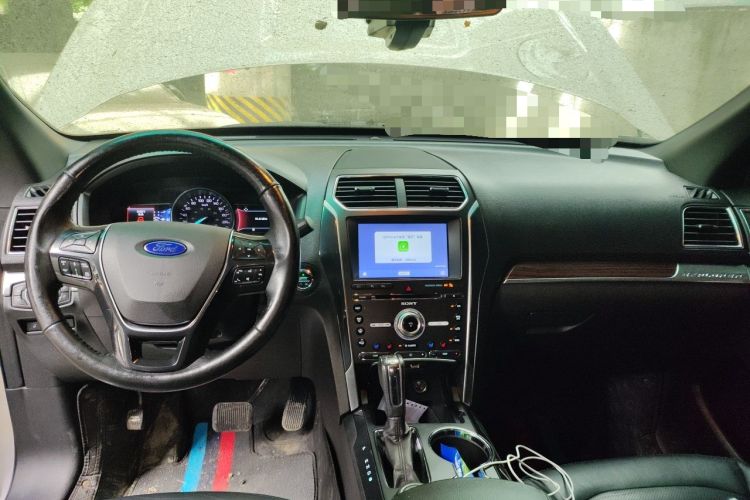 Used Ford Explorer 2017 2.3T Elite Edition Center Console
