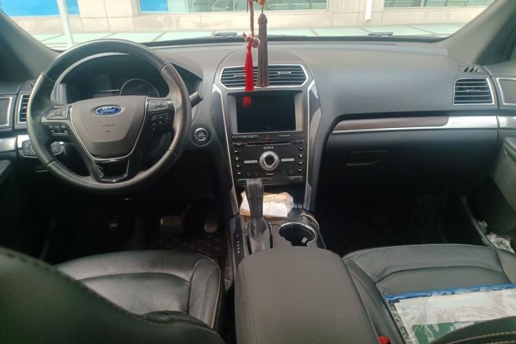Used Ford Explorer 2017 2.3T Elite Edition Center Console