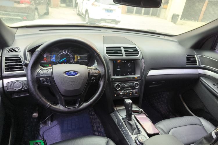 Used Ford Explorer 2017 2.3T Fashion Edition Center Console