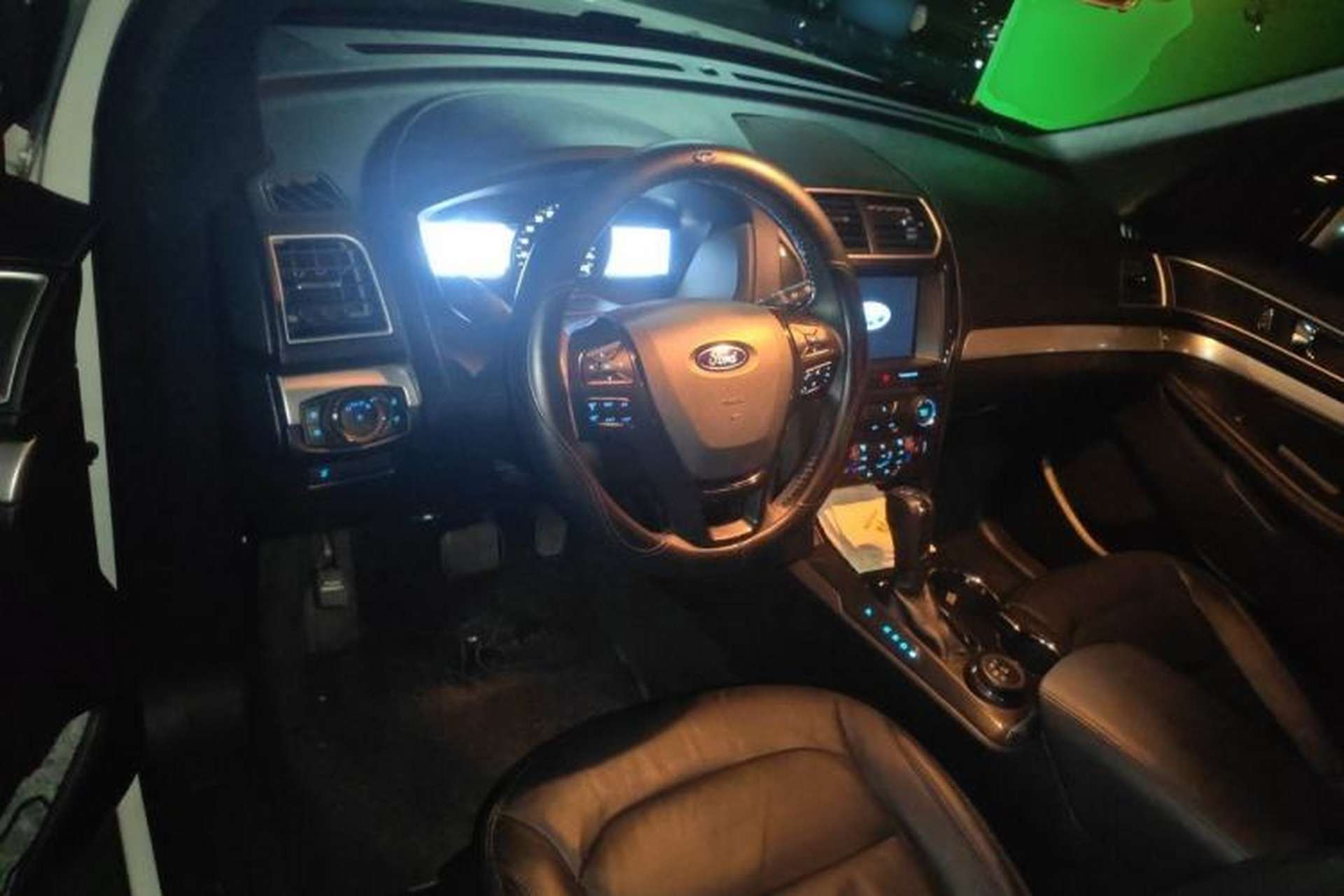 Used Ford Explorer 2017 2.3T Fashion Edition Center Console