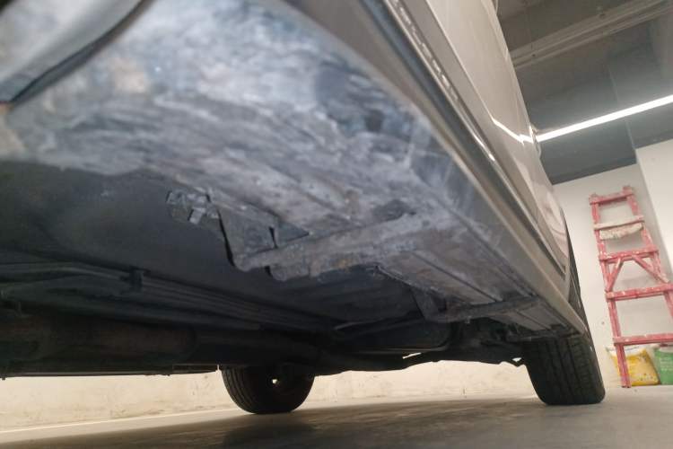 Used Ford Explorer 2017 3.5T Platinum Edition Chassis Front Left