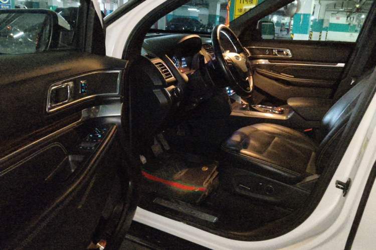 Used Ford Explorer 2017 2.3T Elite Edition Driver Seat