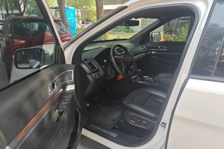 Used Ford Explorer 2017 3.5T Elite Edition Driver Seat