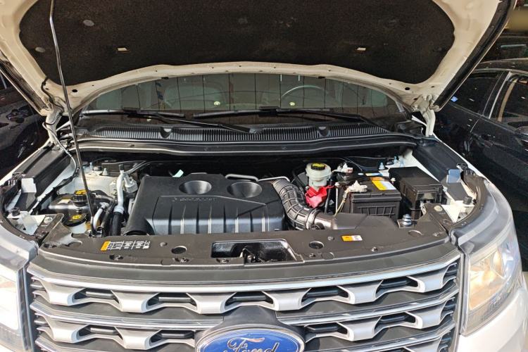 Used Ford Explorer 2017 2.3T Elite Edition Engine Bay