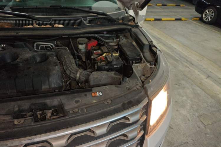 Used Ford Explorer 2017 2.3T Fashion Edition Engine Bay Left