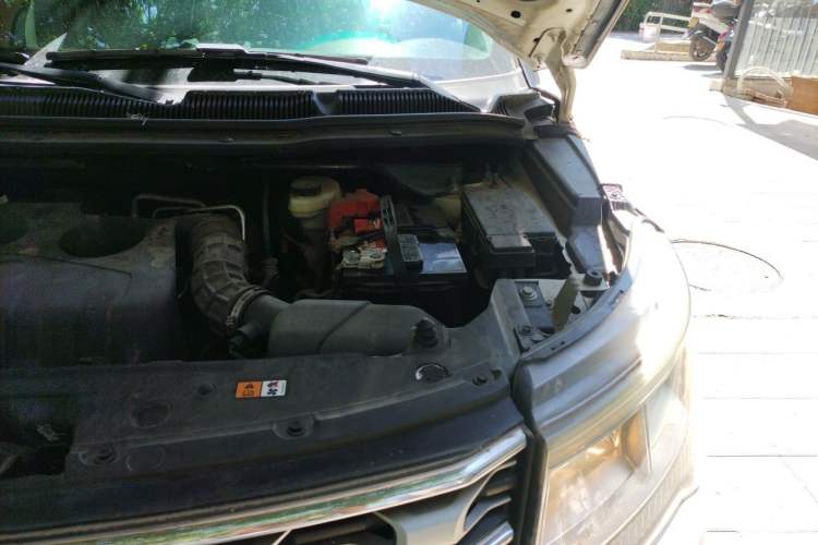 Used Ford Explorer 2017 2.3T Elite Edition Engine Bay Left