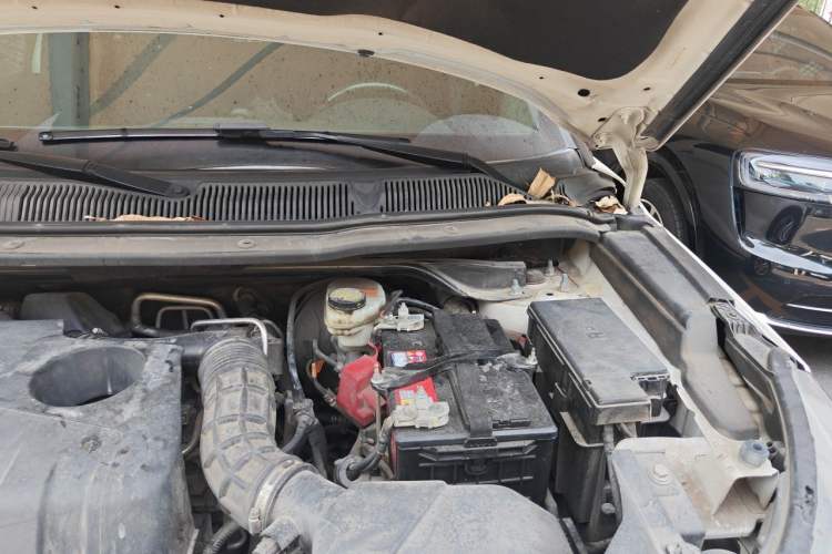 Used Ford Explorer 2017 2.3T Elite Edition Engine Bay Left