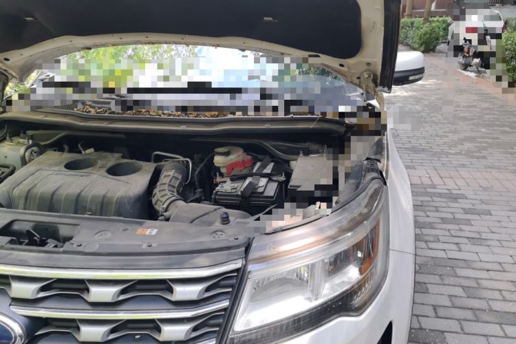 Used Ford Explorer 2017 2.3T Elite Edition Engine Bay Left