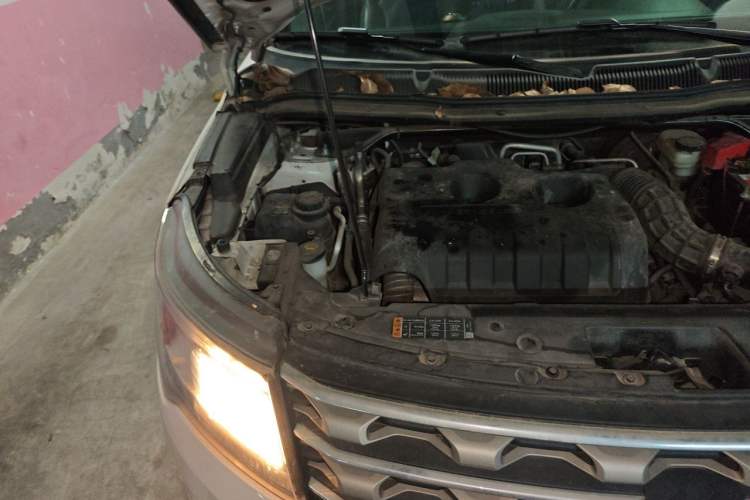 Used Ford Explorer 2017 2.3T Fashion Edition Engine Bay Right
