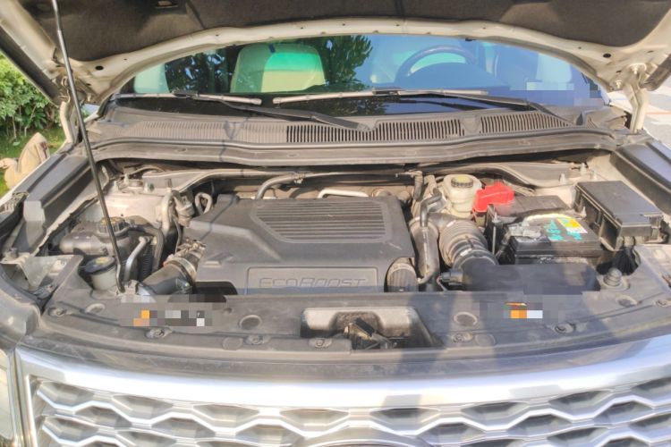 Used Ford Explorer 2017 3.5T Platinum Edition Engine Bay