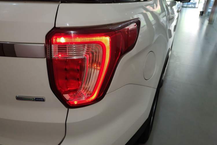 Used Ford Explorer 2017 2.3T Fashion Edition Exterior 2