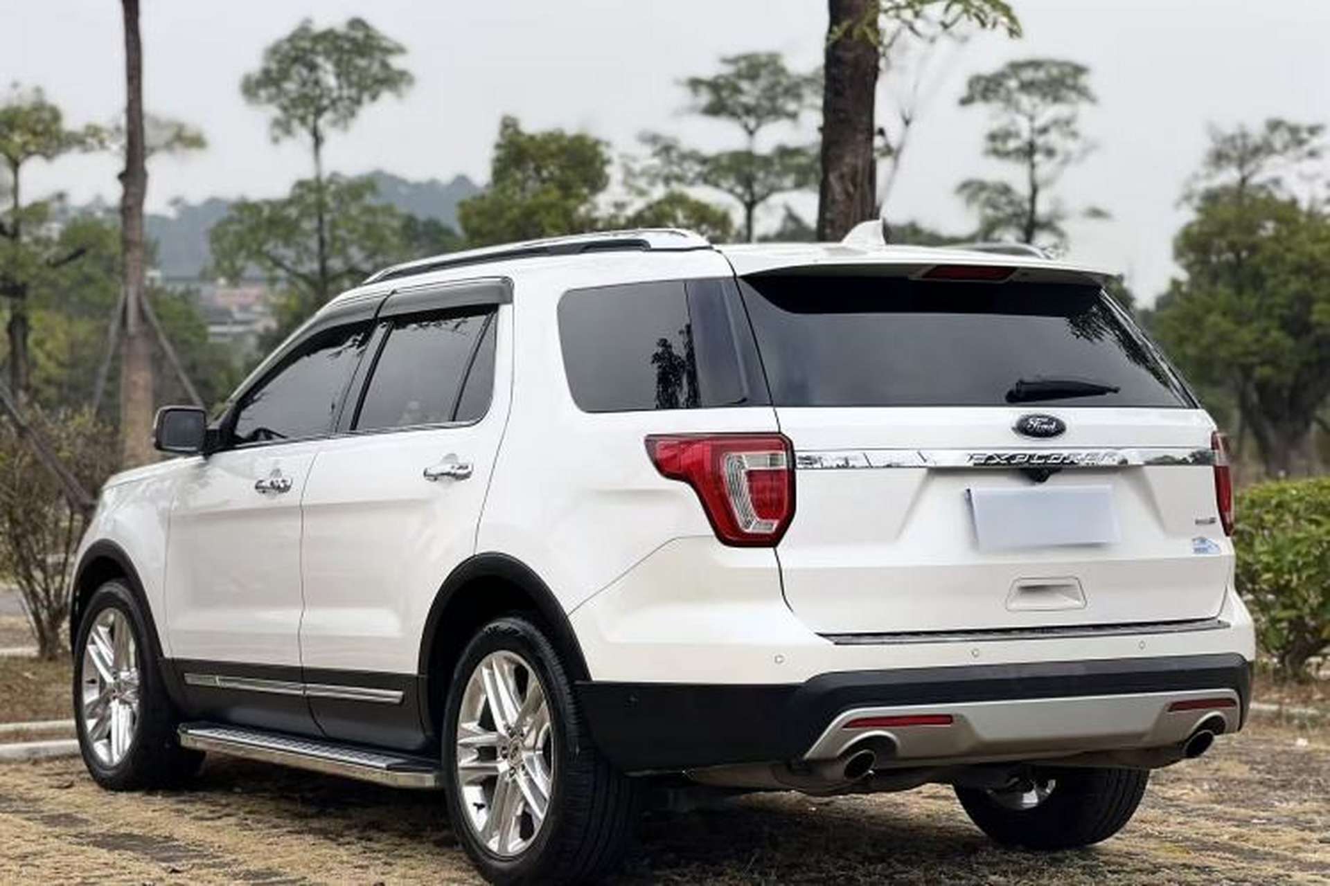 Used Ford Explorer 2017 2.3T Elite Edition Exterior 6