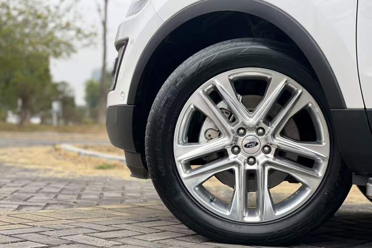 Used Ford Explorer 2017 2.3T Elite Edition Exterior 8