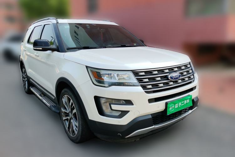 Used Ford Explorer 2017 2.3T Elite Edition Front Right 45 Deg