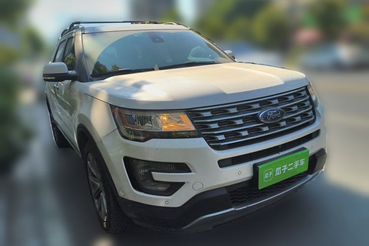 Used Ford Explorer 2017 2.3T Elite Edition Front Right 45 Deg