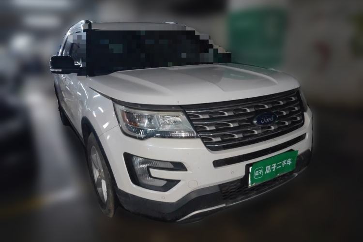Used Ford Explorer 2017 2.3T Fashion Edition Front Right 45 Deg